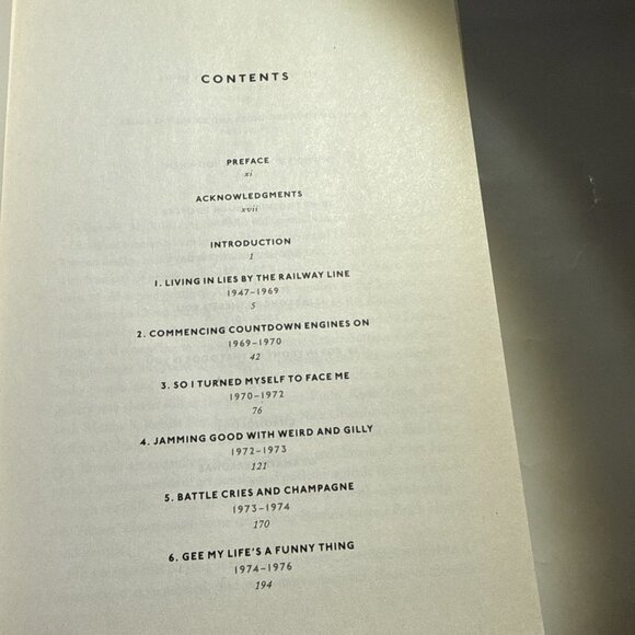 David Bowie A Life by Jones, Dylan 1st Edition HCDJ WITHDRAWN LIBRARY BOOK - Picture 12 of 14